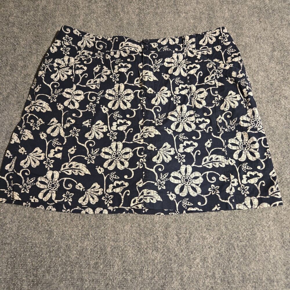Dress Barn Skorts Womens 12 Black Floral Pockets Double Button Stretch